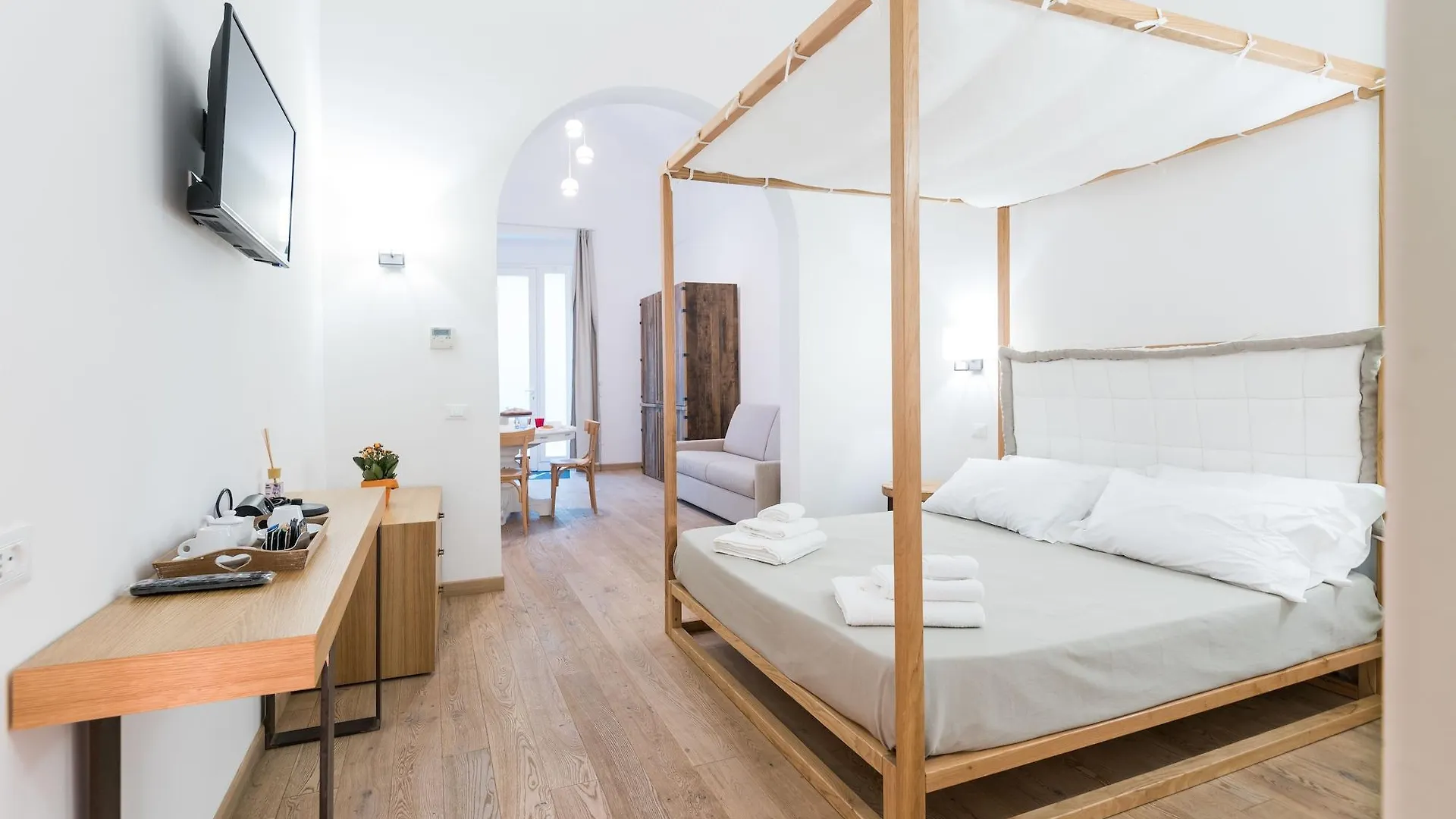 לצ'ה Il Palazzotto Luxury Suites לינה וארוחת בוקר