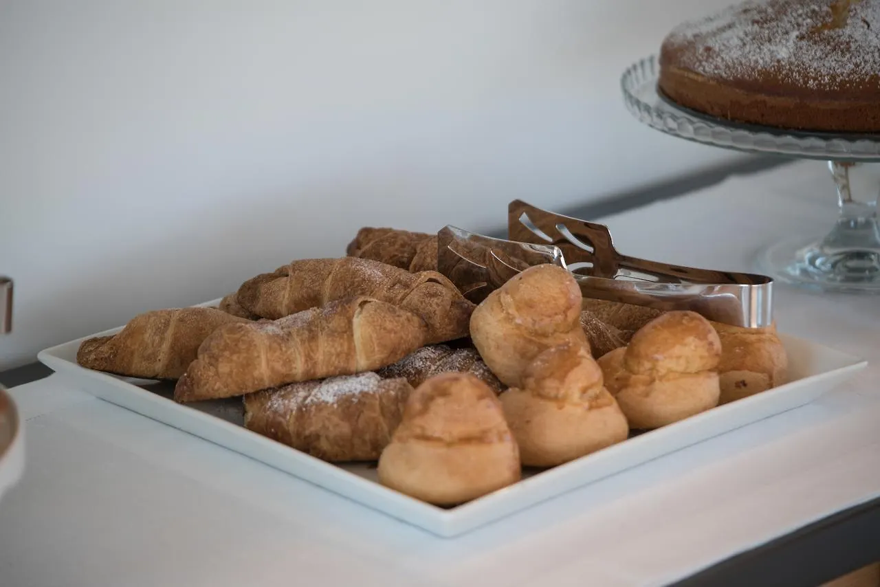 לצ'ה Il Palazzotto Luxury Suites