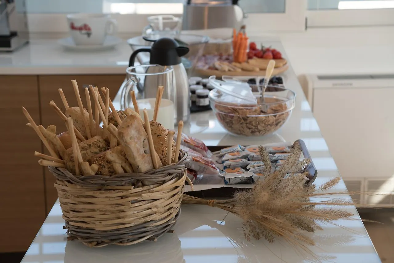 לינה וארוחת בוקר לצ'ה Il Palazzotto Luxury Suites